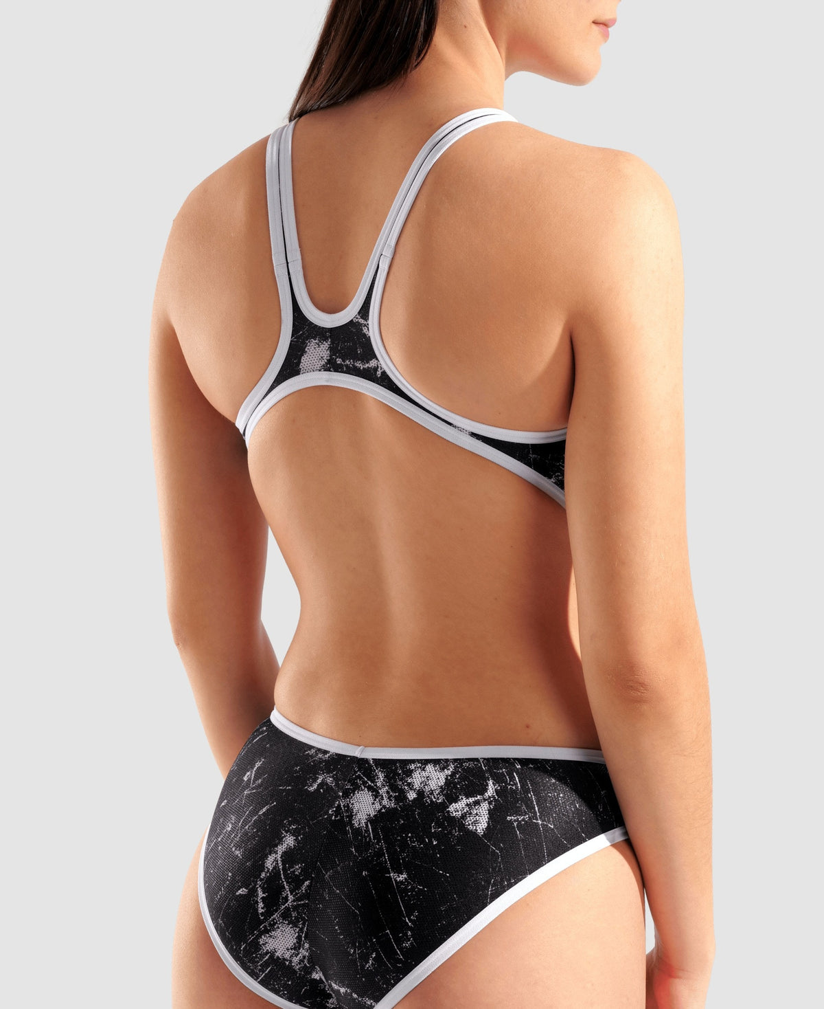 arena One Lacquer One Piece