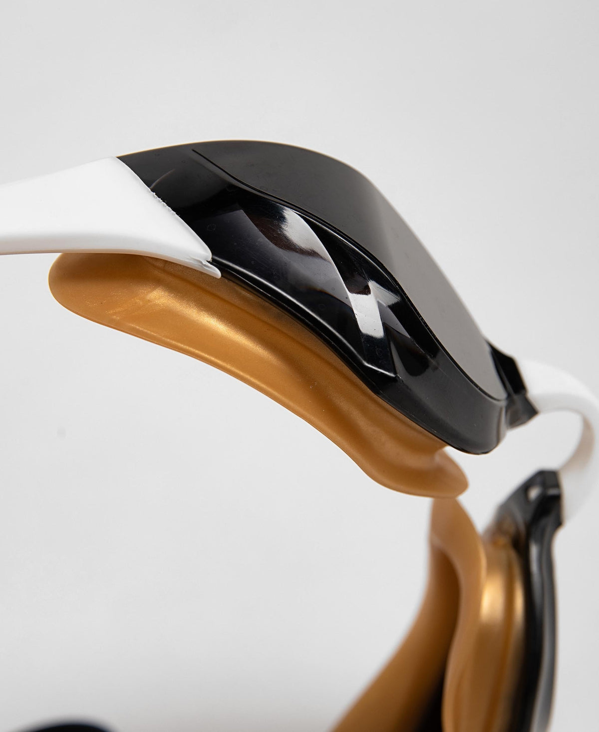 arena Cobra Edge Swipe