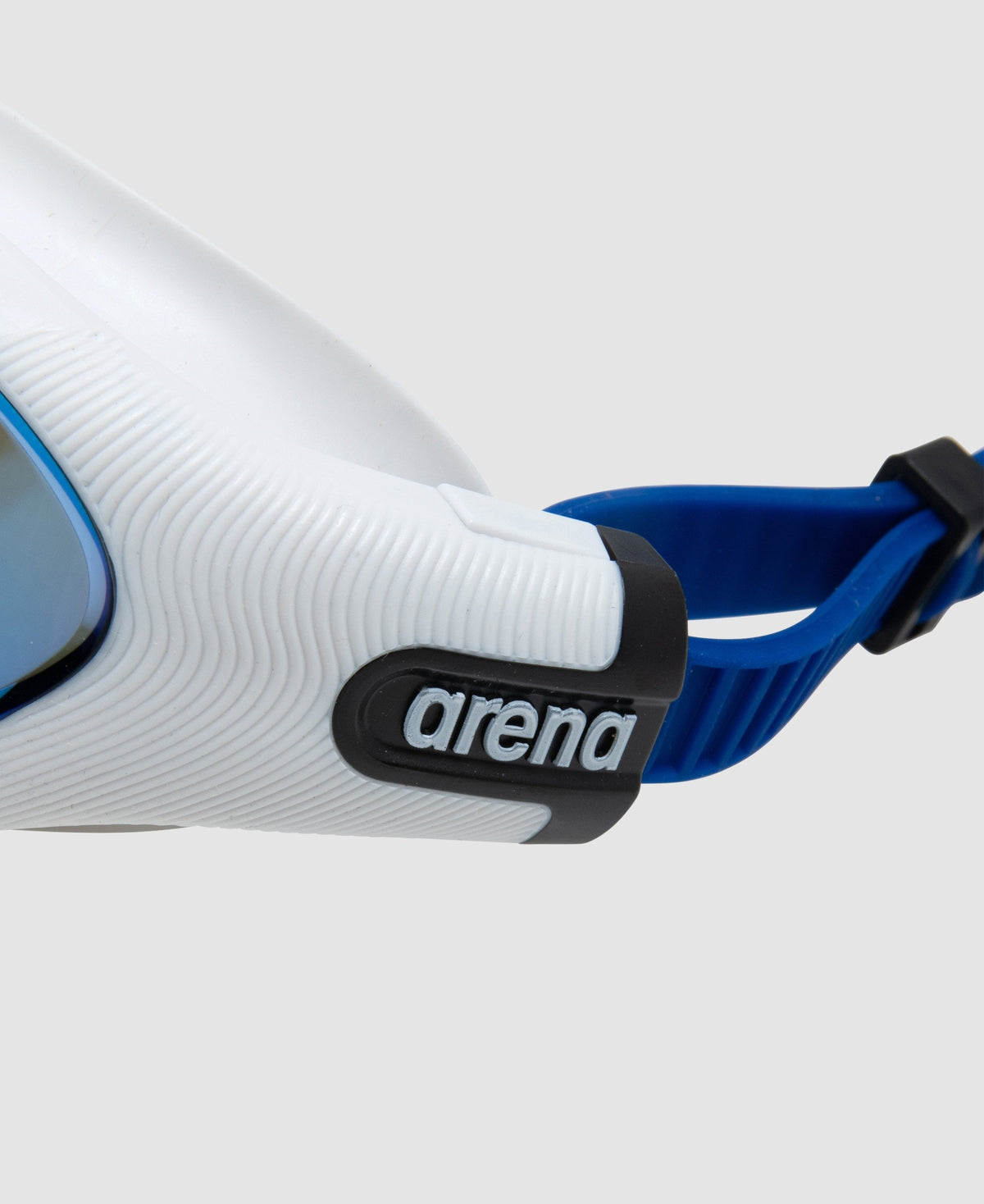 arena The One Plus Mirror