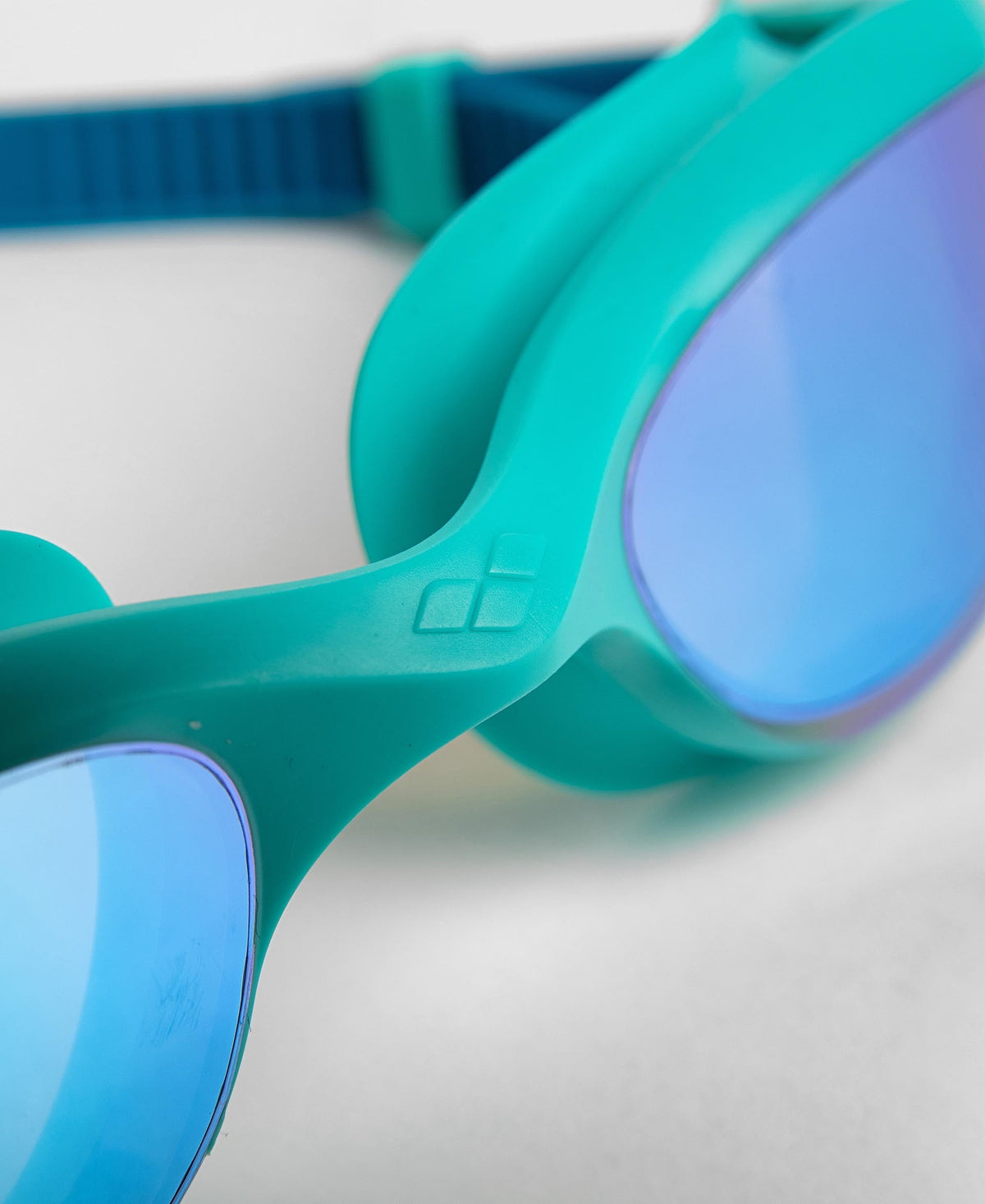 arena The One Mirror Goggle